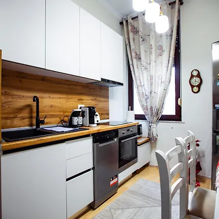 Apartment Center - Zogu I Boulevard
