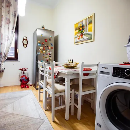 Center - Zogu I Boulevard Apartment